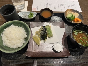静岡産コシヒカリ 黄身醤油 しらす 三つ葉.jpeg