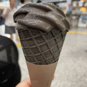 小田原駅の駅舎カフェ.jpeg