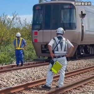 事故現場写真1踏切事故はロマンスカーだったと．.JPG